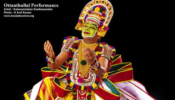 Ottanthullal-Performance-from-Kerala