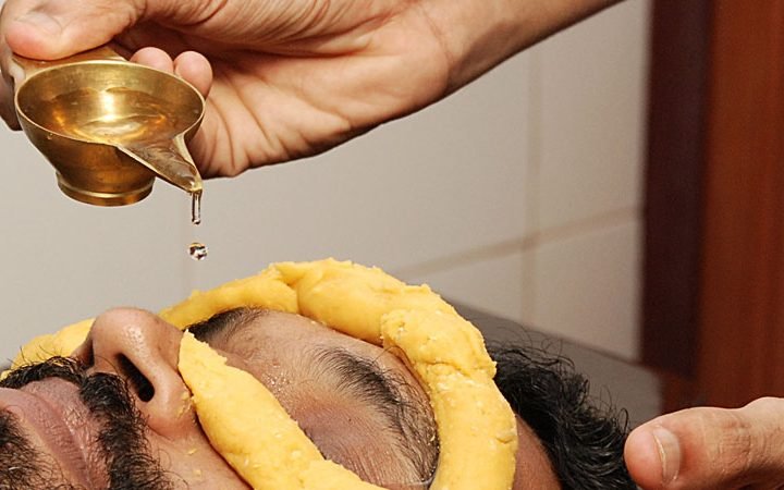 Ayurvedic-Eye-Care-Wellness-Therapy-Weekend-Wellness-Itoozhi-Ayurveda