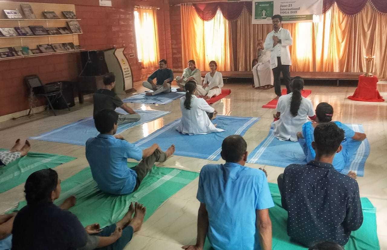 International yoga day celebrations at Itoozhi Ayurvedsa, Kannur