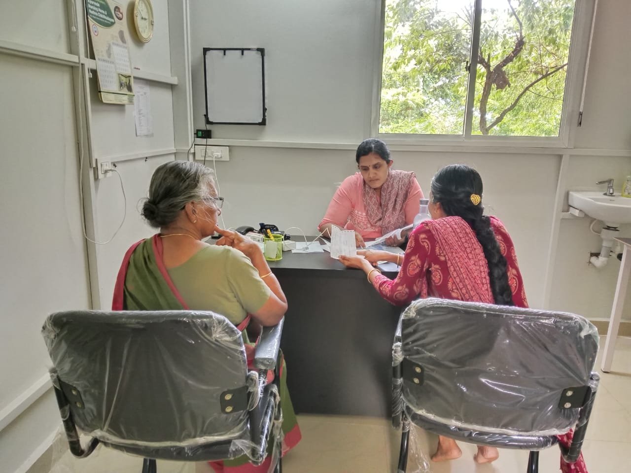 Free Medical Camp organised at Itoozhi Ayurveda Nursing Home, Mayyil 18 August